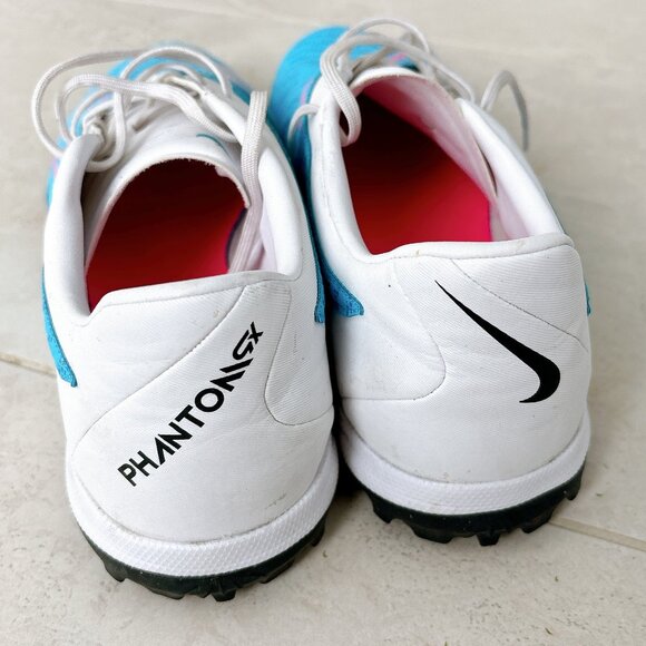 98% NEW MENS SOCCER SHOES, SIZE 9.5 - Picture 2 of 9